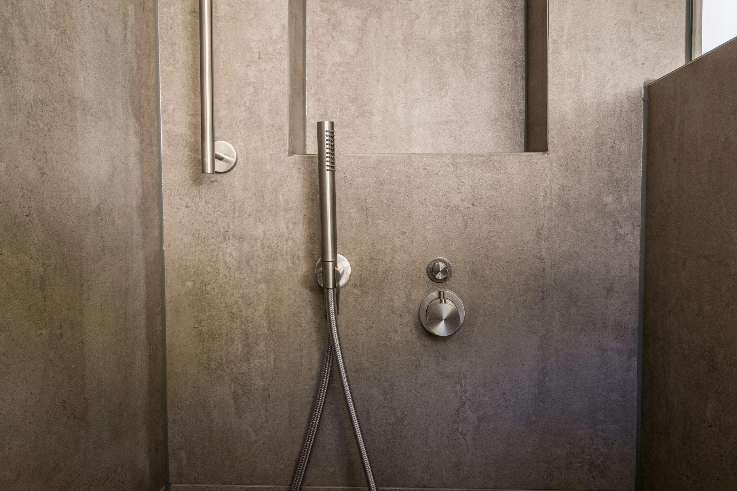 upgrade your shower experience with our premium shower heads. discover a range of styles and features to elevate your daily routine.